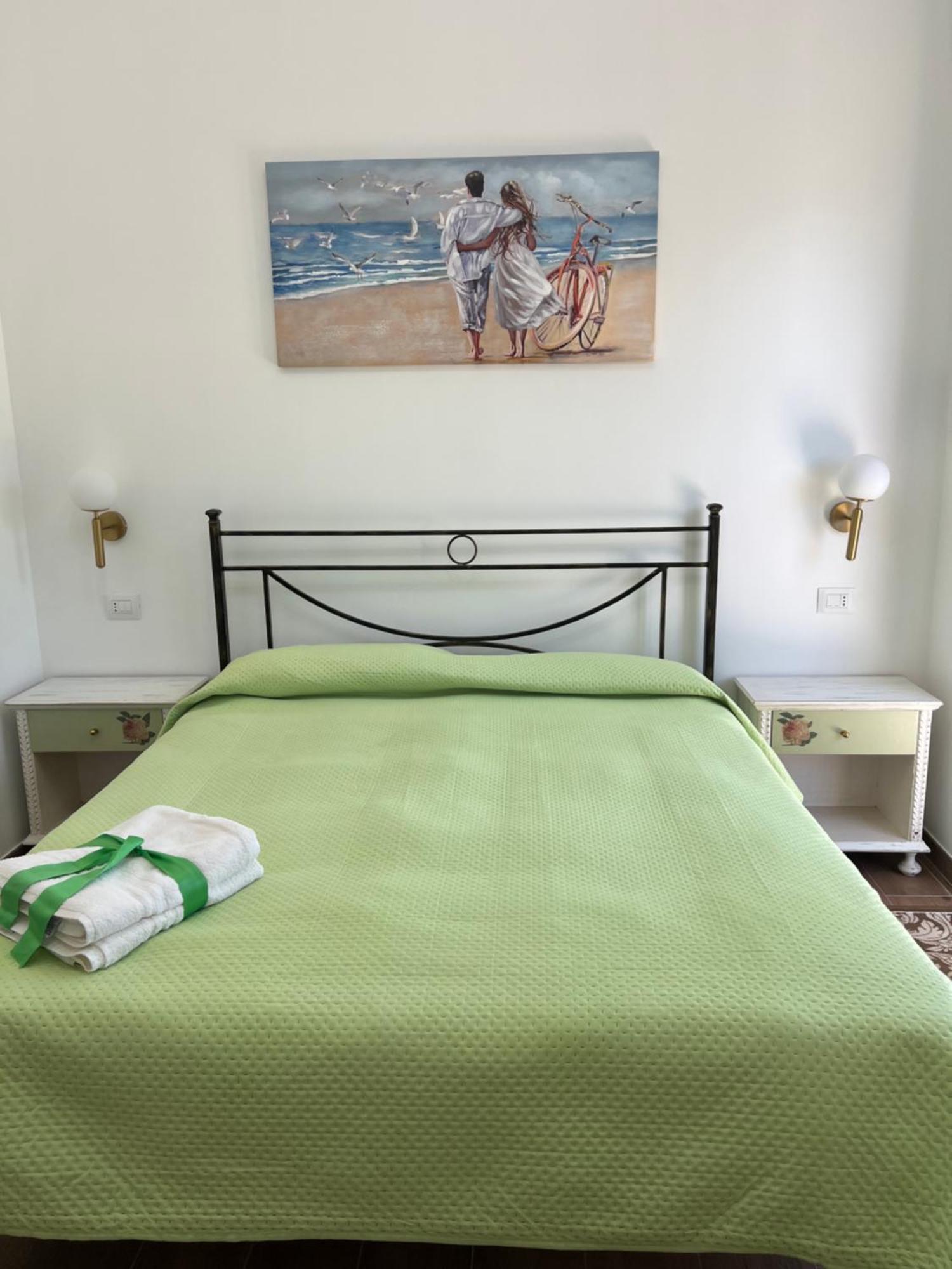 Dente Di Leone Hotel San Mauro Cilento Bagian luar foto